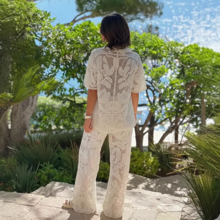 Sunkissed summer casual matching set for women, relaxed coordinated two-piece outfit for effortless beach styling